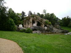 Versailles- super schöne Grotte in den Gärten!