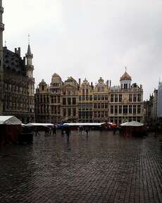 Marktplatz im regen