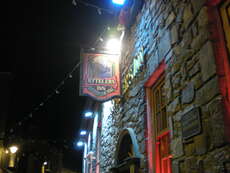 Kytelers Inn - einer der berühmtesten Pubs in Kilkenny - auch der größte, vermute ich mal ;)