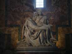 Pietà von Michelangelo in der Petersbasilika