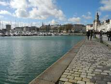 Die Hafenpromenade in La Rochelle - bei Sonne am Meer ♥