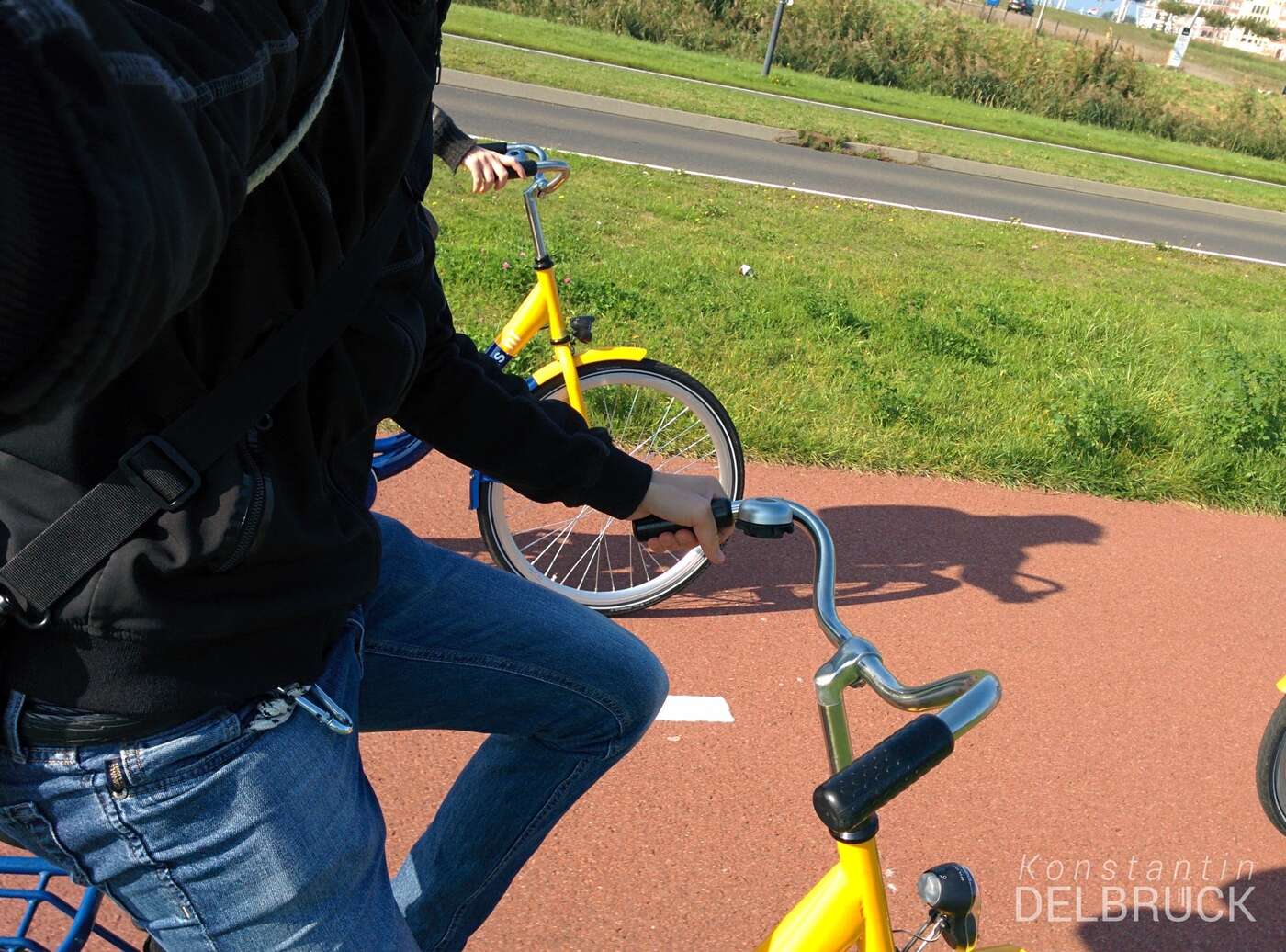 Der Versuch eines Selfies beim Radfahren