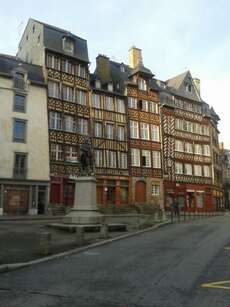 ... und Rennes-Altstadt
