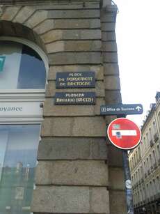 ... Rennes - Platz des Parlaments ...