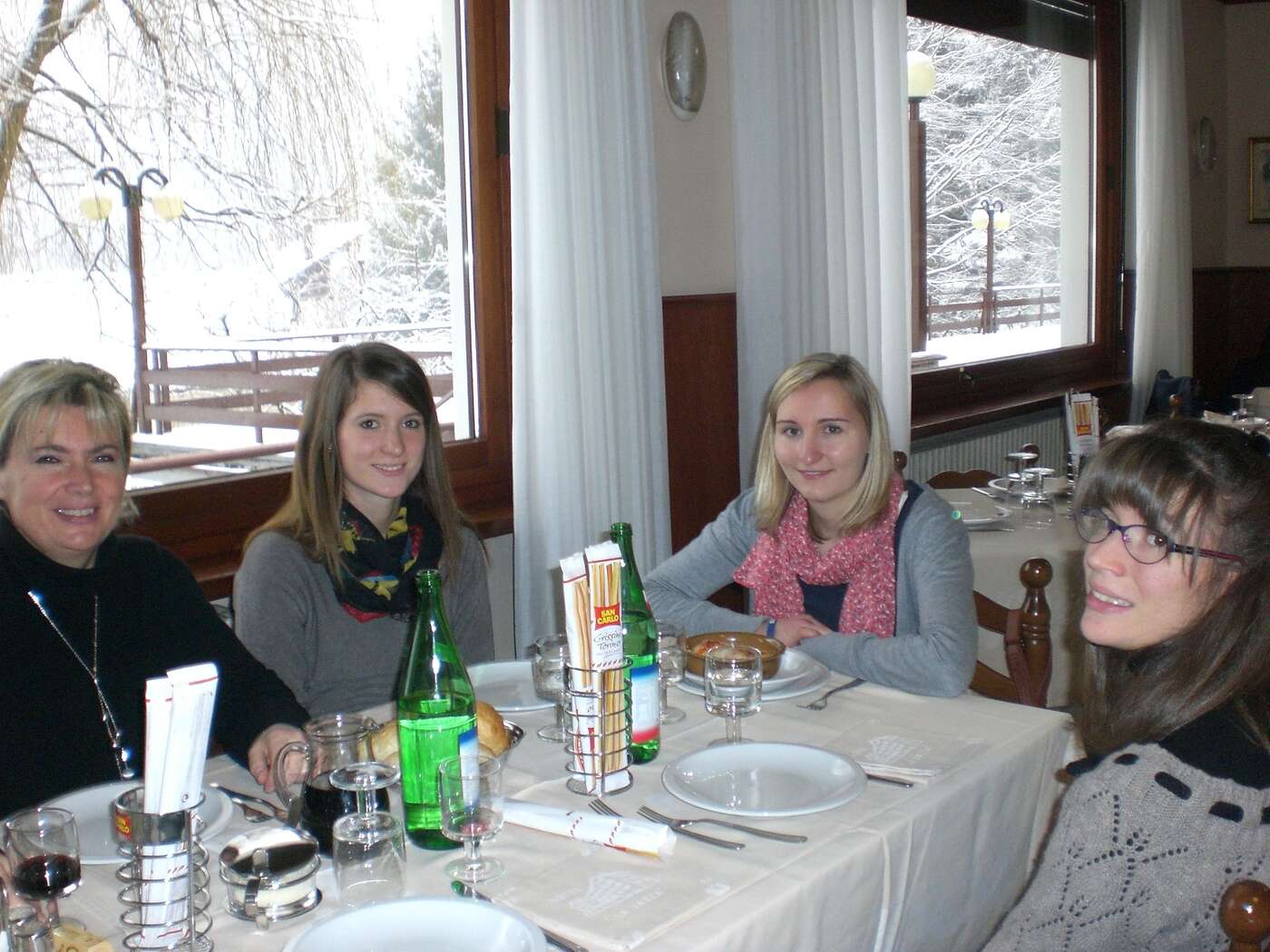 In Domodossola, mit der Gastmutter, Chiara und ihrer Schwester Anna. Hungern musste ich an diesem Wochenende definitiv nicht. 