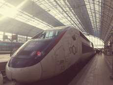 Der TGV braucht nur noch zwei Stunden von Paris nach Bordeaux. 