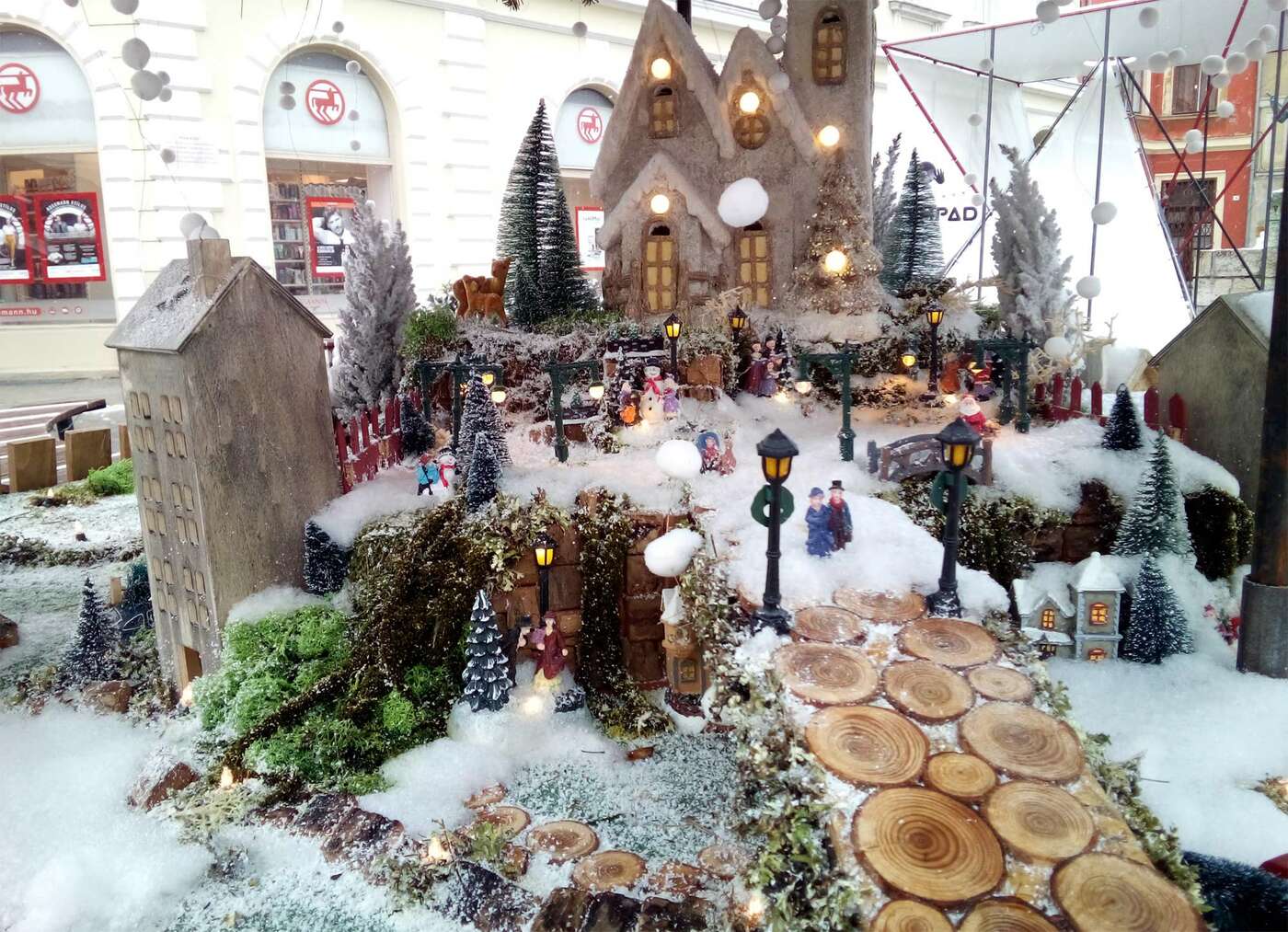 Weihnachtliches Miniaturmodell in Fehérvár