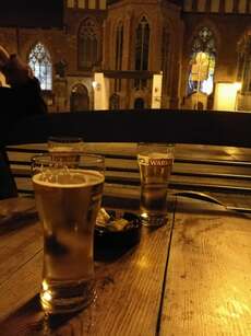 Bierchen trinken in Emilia's Lieblingsbar