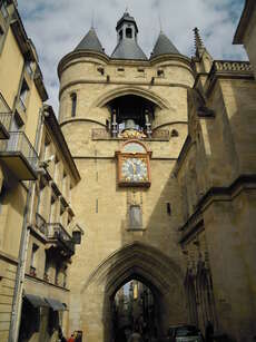 Die Grosse Cloche, der alte Rathausturm in Bordeaux
