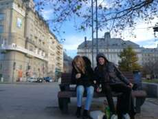 In Budapest mit Sabeth (ich weiß das Bild ist unscharf, ich mag es trotzdem)