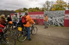 Touristen an der Gedenkstätte Berliner Mauer © European Communities