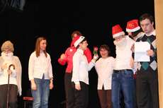 Theateraufführung auf der Weihnachtsfeier von ATRIUM