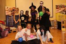 Halloween party with the girls of Trendum Dancing Club / Fête d'Halloween avec les filles du club de danse de Trendum