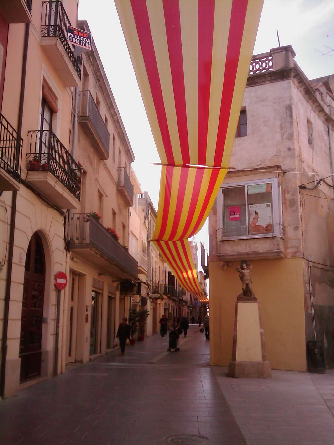 Auf der Hauptstraße - Catalunya weit und breit!