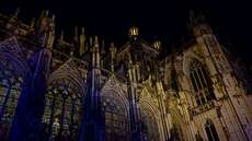 Sint Jan Kathedrale in Weihnachtsbeleuchtung
