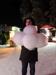 Giorgi, the cotton candy snowman